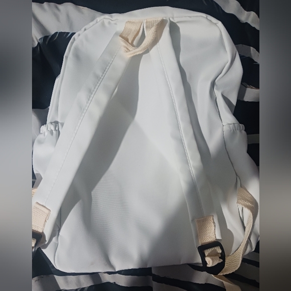Men White Cloth Bagpack - Picture 3 of 15